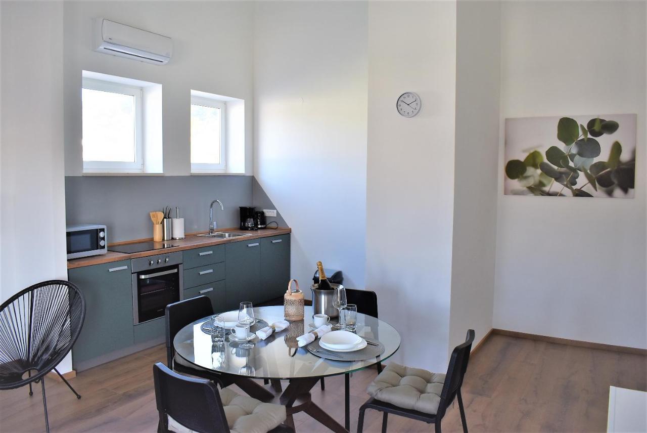 Apartment Aci Marina Rab Banjol エクステリア 写真